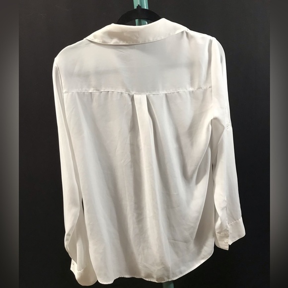 🆕🤍EXPRESS SHEER LOW CUT BUTTON UP SHIRT SLIM FIT SIZE MED DRESS UP OR DOWN!🤍 - Picture 6 of 10